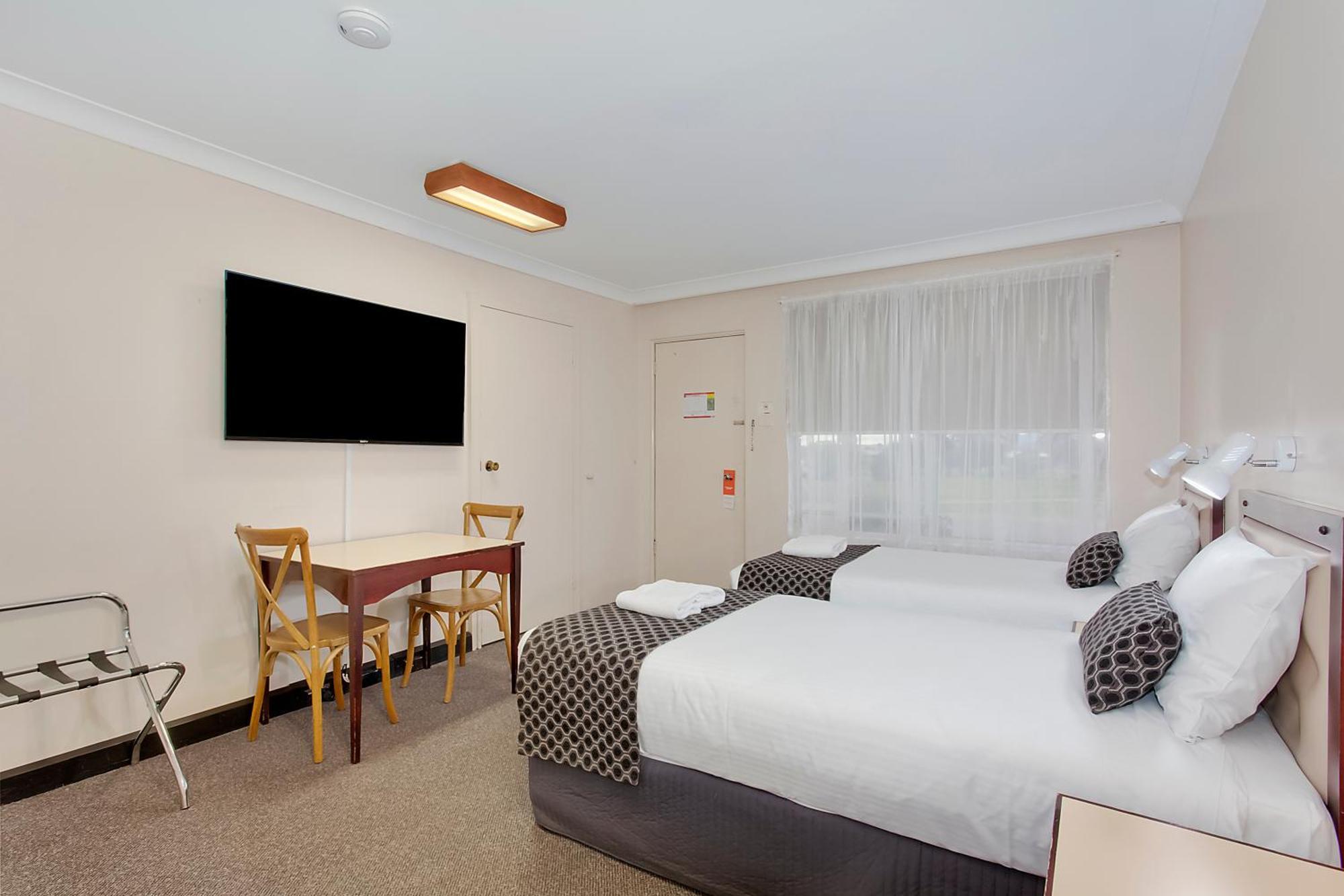 Econo Lodge Savannah Park Tamworth Bagian luar foto