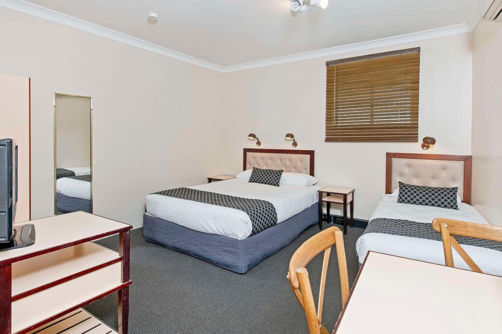 Econo Lodge Savannah Park Tamworth Bagian luar foto