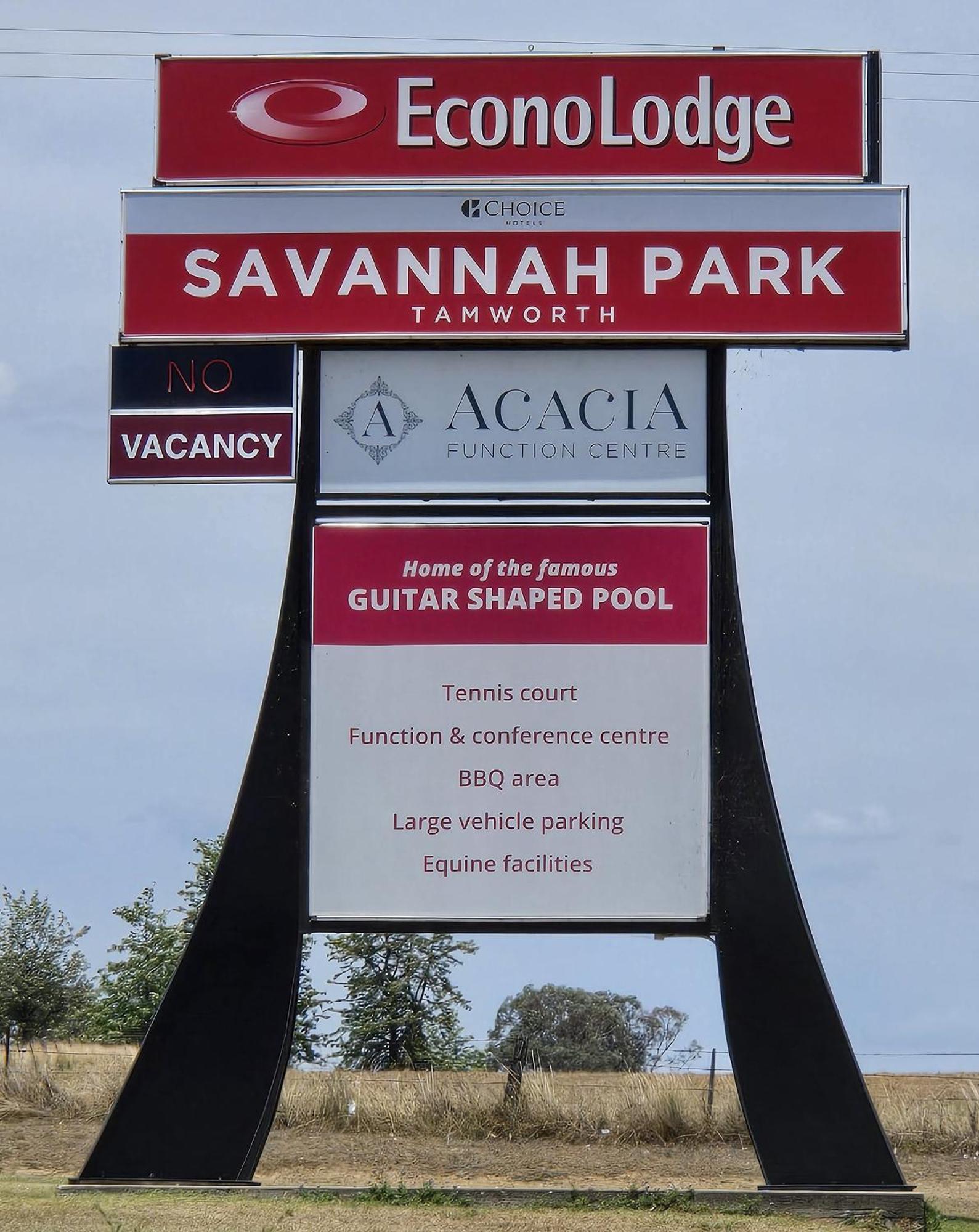 Econo Lodge Savannah Park Tamworth Bagian luar foto